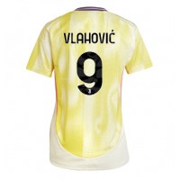 Camisa de Futebol Juventus Dusan Vlahovic #9 Equipamento Secundário Mulheres 2024-25 Manga Curta